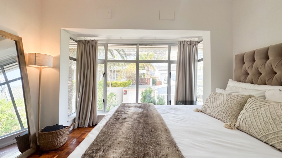 To Let 2 Bedroom Property for Rent in Sea Point Western Cape